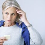 Menopausa e brain fog: i rimedi più efficaci per dissolvere la nebbia mentale